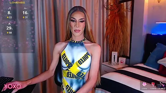 camila hootie online show from November 2, 7:27 pm