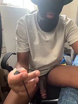 Snapshot of JaroDawg47 chatting on January 16, 8:54 am JaroDawg47 online show from January 16, 8:54 am