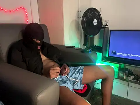 Snapshot of JaroDawg47 chatting on October 7, 8:50 pm JaroDawg47 online show from October 7, 8:50 pm