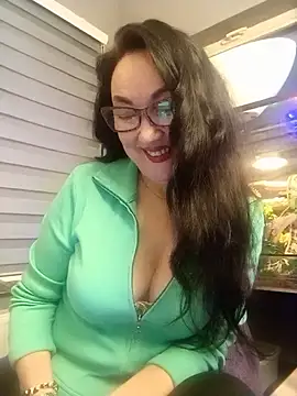 Snapshot of CamilleDesire chatting on December 23, 4:17 pm CamilleDesire online show from December 23, 4:17 pm