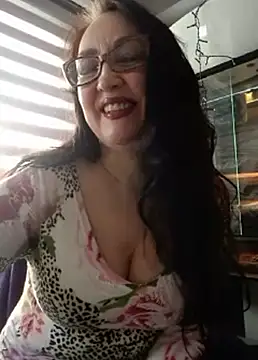 Snapshot of CamilleDesire chatting on March 14, 4:40 pm CamilleDesire online show from March 14, 4:40 pm