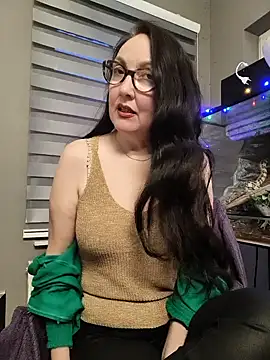 Snapshot of CamilleDesire chatting on October 22, 4:51 pm CamilleDesire online show from October 22, 4:51 pm