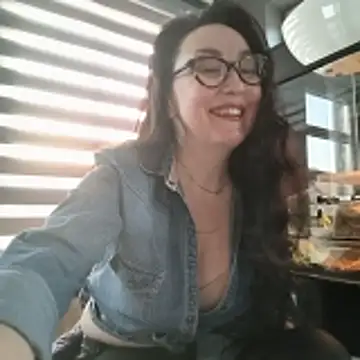 CamilleDesire online show from March 4, 5:08 pm