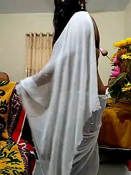 Snapshot of Ameera19 chatting on February 22, 7:36 pm Ameera19 online show from February 22, 7:36 pm