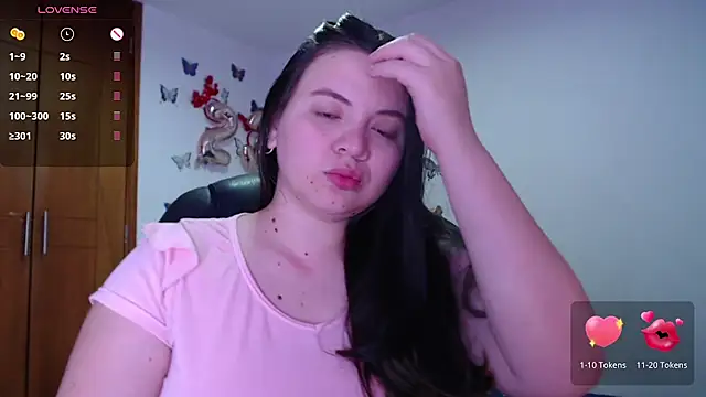 Snapshot of Sarahros1 chatting on January 17, 5:21 am Sarahros1 online show from January 17, 5:21 am