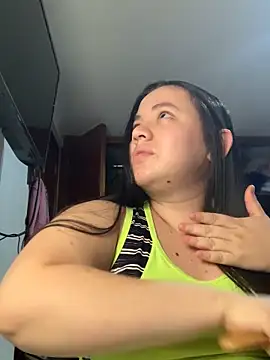 Snapshot of Sarahros1 chatting on November 2, 10:56 pm Sarahros1 online show from November 2, 10:56 pm