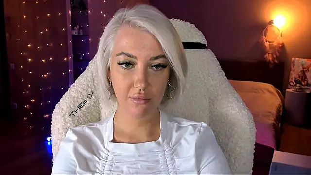 Snapshot of tykioty_Miley chatting on January 24, 1:25 pm tykioty Miley online show from January 24, 1:25 pm