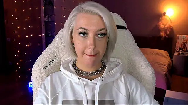 Snapshot of tykioty_Miley chatting on January 26, 2:41 pm tykioty Miley online show from January 26, 2:41 pm