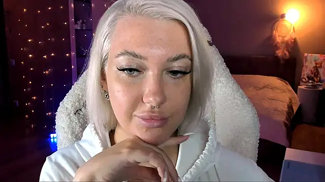 Snapshot of tykioty_Miley chatting on January 29, 5:13 pm tykioty Miley online show from January 29, 5:13 pm