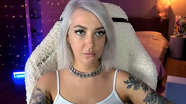 Snapshot of tykioty_Miley chatting on October 26, 2:01 pm tykioty Miley online show from October 26, 2:01 pm