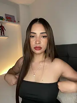 Snapshot of soy_paulina chatting on January 14, 4:04 am soy paulina online show from January 14, 4:04 am