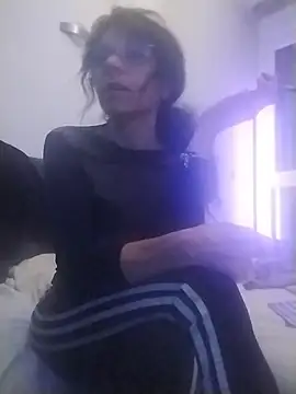 Snapshot of Donostipa chatting on November 3, 11:26 pm Donostipa online show from November 3, 11:26 pm