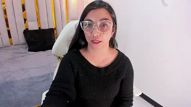 Snapshot of Karla_hernandez_ chatting on January 31, 5:10 pm Karla hernandez online show from January 31, 5:10 pm