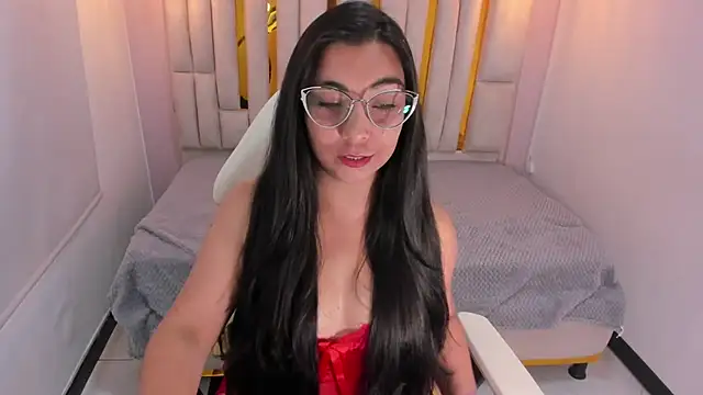 Snapshot of Karla_hernandez_ chatting on February 14, 2:02 pm Karla hernandez online show from February 14, 2:02 pm