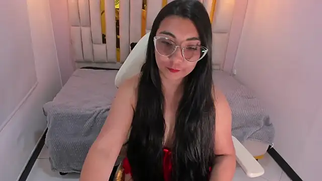 Snapshot of Karla_hernandez_ chatting on February 14, 5:03 pm Karla hernandez online show from February 14, 5:03 pm