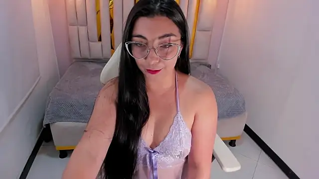 Snapshot of Karla_hernandez_ chatting on February 28, 11:14 am Karla hernandez online show from February 28, 11:14 am