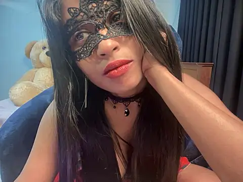 Snapshot of LillyLive chatting on December 29, 8:26 pm LillyLive online show from December 29, 8:26 pm