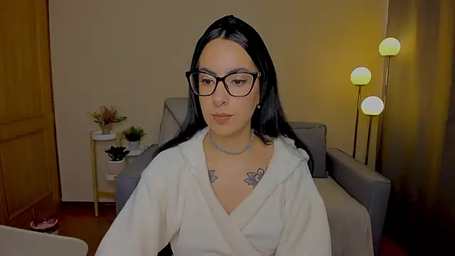 miadaniells hot online show from November 28, 3:25 pm