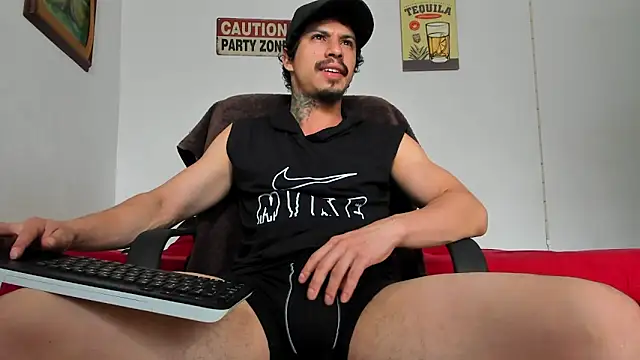 TristanWoods online show from December 21, 6:34 pm