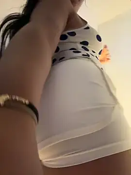 ashley Tompson1 online show from February 17, 11:50 am