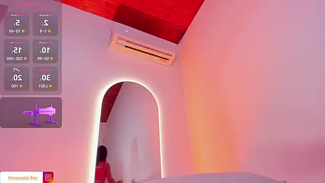 Sofi Blossom online show from November 6, 7:48 pm