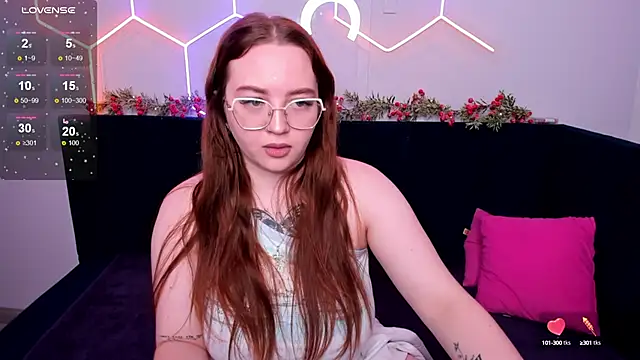 Emma adorablle online show from December 18, 5:04 am