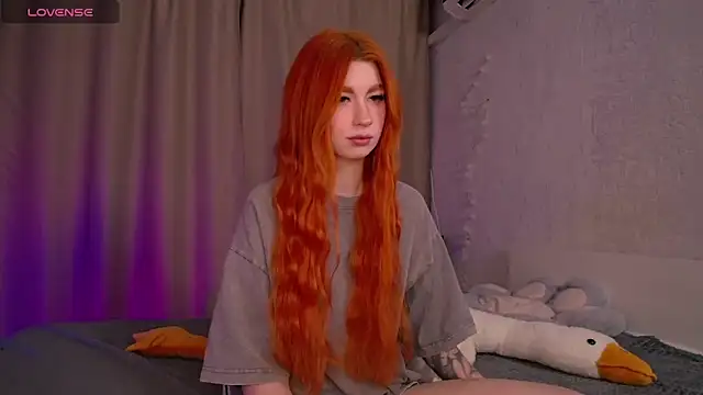 Snapshot of Evaa_Moonn_ chatting on December 16, 3:40 am Evaa Moonn online show from December 16, 3:40 am