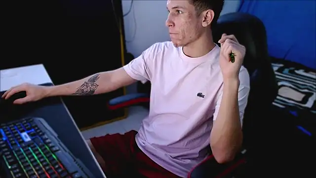 deividcloud36 online show from February 23, 6:38 pm