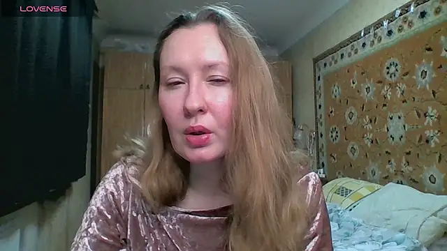 Snapshot of AnnaXLovers chatting on January 11, 11:37 am AnnaXLovers online show from January 11, 11:37 am