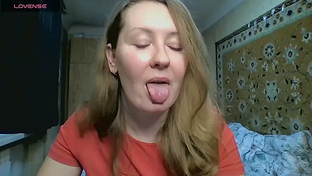 Snapshot of AnnaXLovers chatting on February 26, 9:30 am AnnaXLovers online show from February 26, 9:30 am