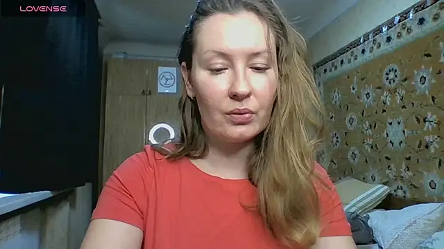 Snapshot of AnnaXLovers chatting on March 4, 10:32 am AnnaXLovers online show from March 4, 10:32 am