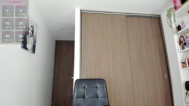 khloelatin online show from February 9, 9:39 pm