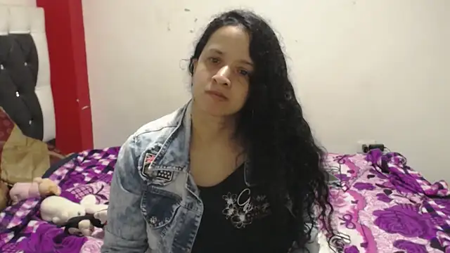 Katty Bones online show from March 23, 6:05 am