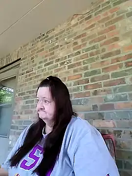 Snapshot of Bayou_Woman68 chatting on October 14, 3:35 pm Bayou Woman68 online show from October 14, 3:35 pm