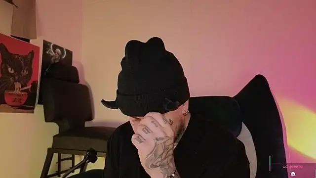 Snapshot of Ash_gusbig chatting on November 14, 3:16 am Ash gusbig online show from November 14, 3:16 am