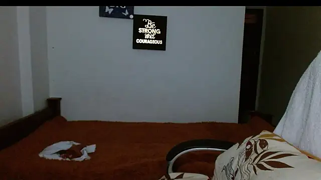Snapshot of carolinemiller7 chatting on January 10, 11:11 am carolinemiller7 online show from January 10, 11:11 am