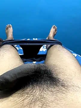 Snapshot of hairydude49 chatting on October 19, 11:05 pm hairydude49 online show from October 19, 11:05 pm