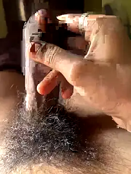 Snapshot of hairydude49 chatting on December 15, 9:02 am hairydude49 online show from December 15, 9:02 am