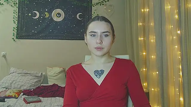 Snapshot of Aurora_workerr chatting on January 8, 12:37 pm Aurora workerr online show from January 8, 12:37 pm