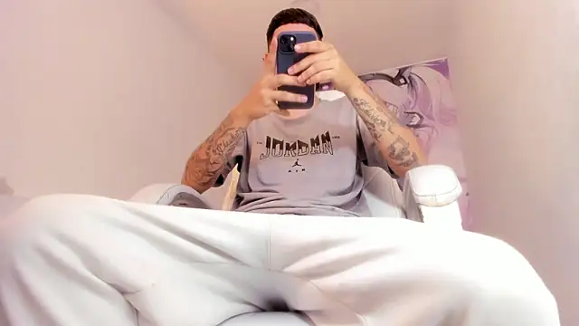 FrannBoy online show from February 25, 3:49 am