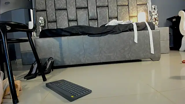 Matureyulyet online show from February 22, 1:44 am