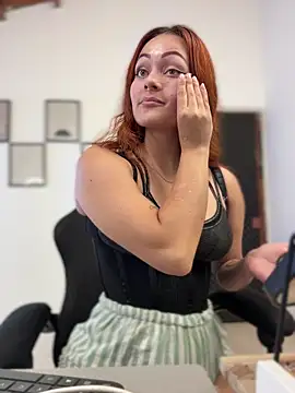 Miss-Abbii online show from December 4, 8:17 pm