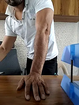 indianguy89 online show from April 5, 5:59 am