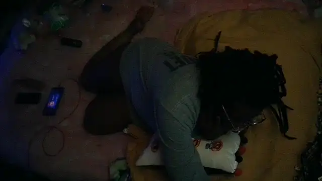 EbonyFetishQueen online show from October 29, 4:04 am