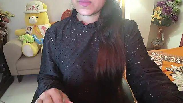 Most-Beautiful-Queen online show from December 14, 6:41 pm