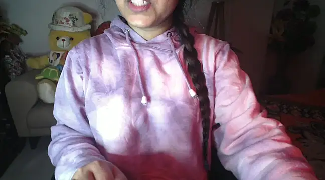 Most-Beautiful-Queen online show from January 3, 6:57 pm