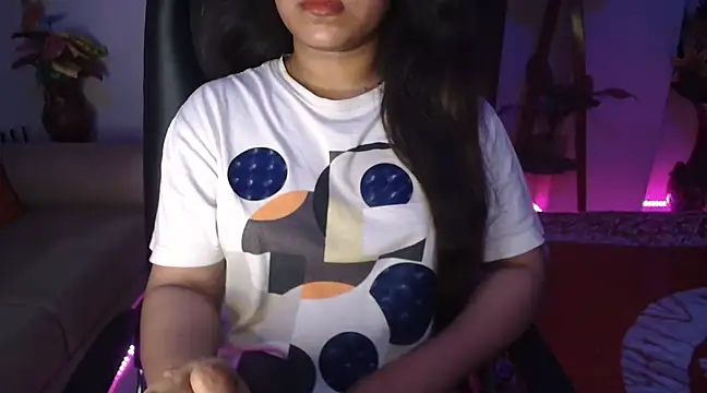 Most-Beautiful-Queen online show from March 13, 2:33 pm