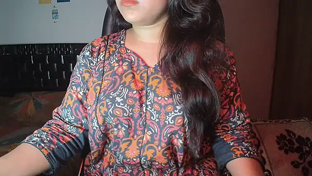 Most-Beautiful-Queen online show from October 17, 6:21 pm