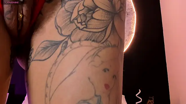 Snapshot of GinebraaFox_ chatting on March 4, 5:45 pm GinebraaFox online show from March 4, 5:45 pm