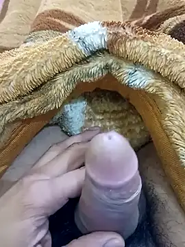 Snapshot of mrmukesh007 chatting on February 3, 2:14 am mrmukesh007 online show from February 3, 2:14 am